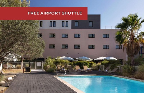 Vitrolles Hotel | Holiday Inn - Marseille Airport by IHG
