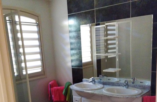 Nant House | Homerez - Amazing house for 6 ppl. with shared pool and terrace at Nant