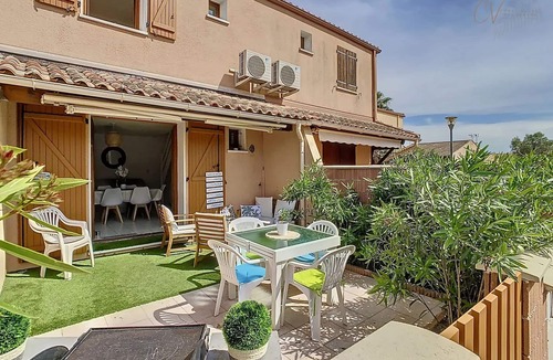 Vias House | Homerez - Charming House with Shared Pool in Vias