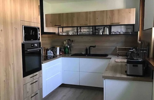 Villeneuve-les-Avignon House | Homerez - House with a View in Villeneuve-lès-Avignon
