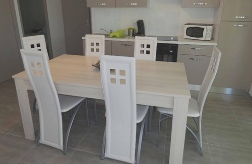 Saint-Paul-le-Jeune House | Homerez - House for 6 ppl. with shared pool and terrace at Saint-Paul-le-Jeune