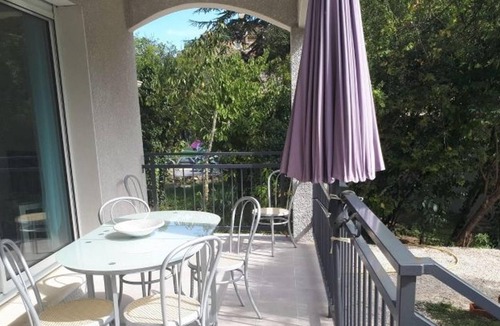 Saint-Paul-le-Jeune House | Homerez - House for 6 ppl. with shared pool and terrace at Saint-Paul-le-Jeune