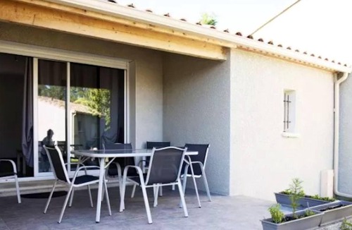 Saint-Paul-le-Jeune House | Homerez - House for 6 ppl. with shared pool and terrace at Saint-Paul-le-Jeune