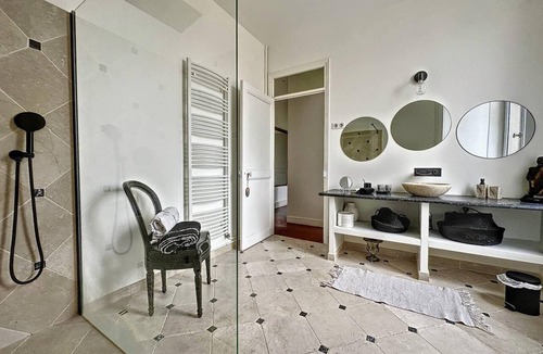 California - Pezou House | Homerez - House 1 km away from the beach for 6 ppl. with sea view at Cannes