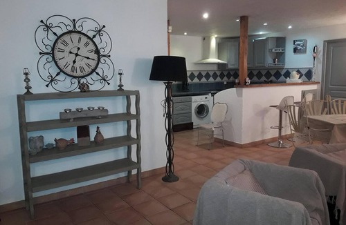 Maillane House | Homerez - House in Maillane
