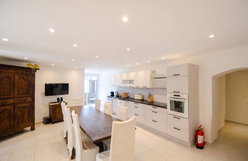 Carqueiranne Apartment | Homerez - Villa ground floor in Carqueiranne, pool