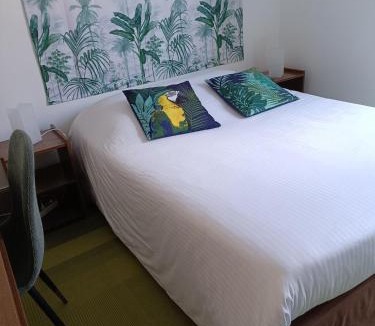 La Tour-du-Pin Hotel | HOTEL DE FRANCE