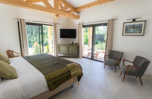 Grimaud Hotel | Hotel Le Verger Maelvi