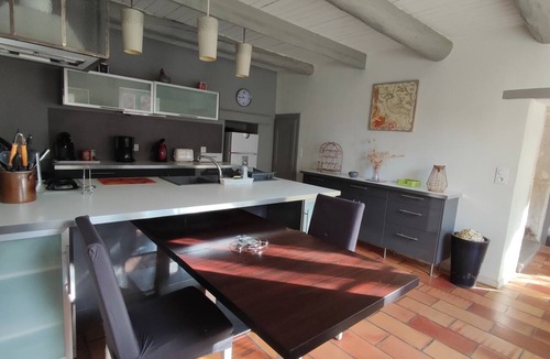 La Baume-de-Transit House | House-Comfort-Private Bathroom-Countryside view-Mas piscine ,boulodrome