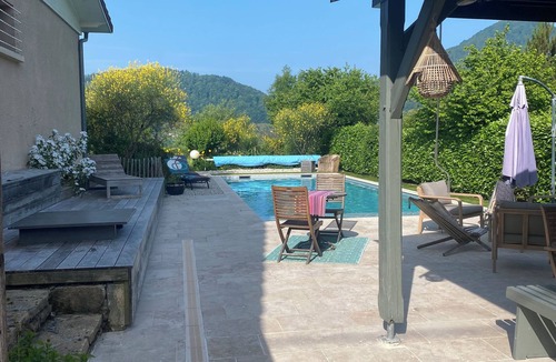 Saint-Martin-d'Uriage House | House with beautiful swimming pool and wooded garden inviting you to laze around