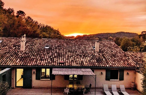 Cadenet House | House with a pool and enclosed garden, in the heart of the Bastide du Laval olive grove estate