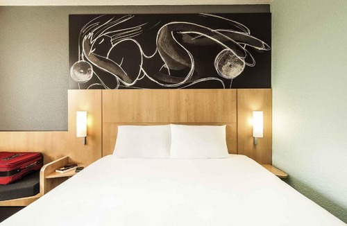 Chatellerault Hotel | ibis Châtellerault