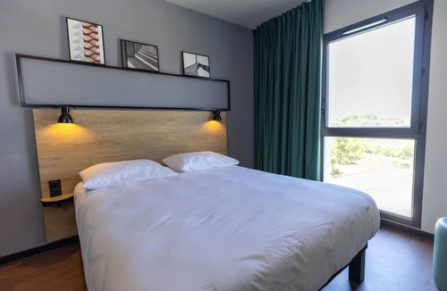 Marignane Hotel | Ibis Marseille Marignane Technopole