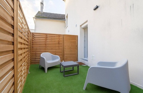 Messy Apartment | Immersive Studio Jacuzzi & Disney and Asterix Cine