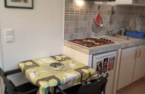 Peymeinade Apartment | Independent entrance, private terrace, garden, swimming pool, free parking.