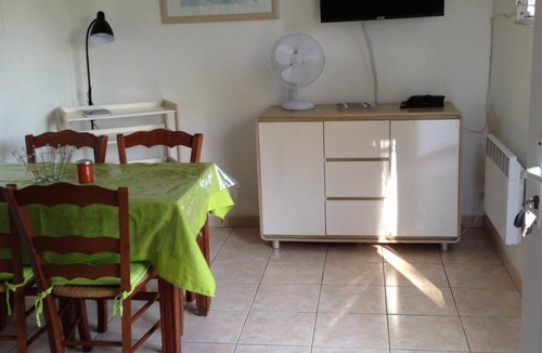 Taglio-Isolaccio House | INDEPENDENT GARDEN AREA 50m2 6 kms from the sea, 100m from the river.