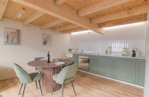 Saint Clair House | Jacuzzi & Cinema - Design Loft - Lyon Gateway
