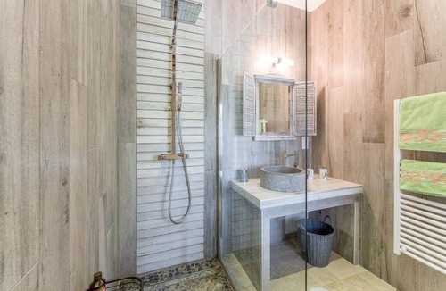 Orange Bed & Breakfast | 'Jean Giono' Room at La Bastide des Mereuilles with Private Terrace, Wi-Fi, and Air Conditioning