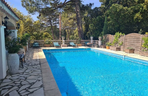 Uchaux House | Jolie Maison de Campagne Avec Piscine Sous le Soleil de la Provence