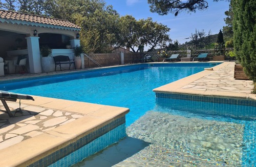Uchaux House | Jolie Maison de Campagne Avec Piscine Sous le Soleil de la Provence