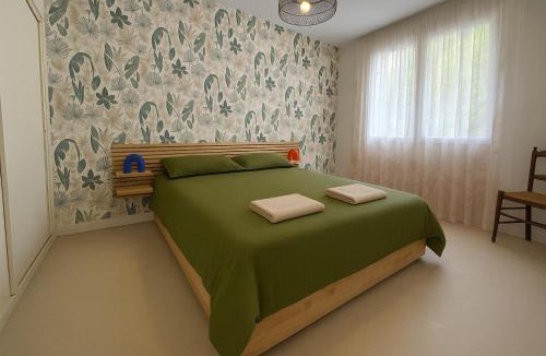 Olonne-sur-Mer House | Jolie maison avec jardin - quartier la Roulière - 6 personnes
