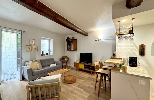 Comedie Apartment | L’écusson voyageur, cosy chic city center