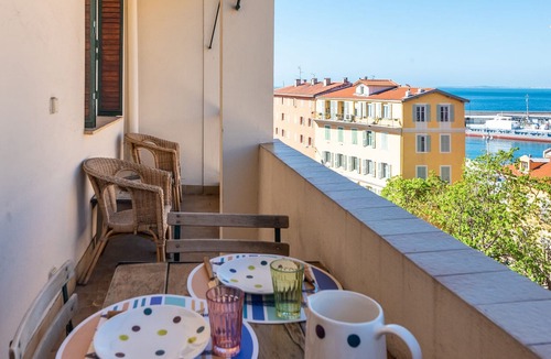Lazaret Apartment | L'anse Lympia