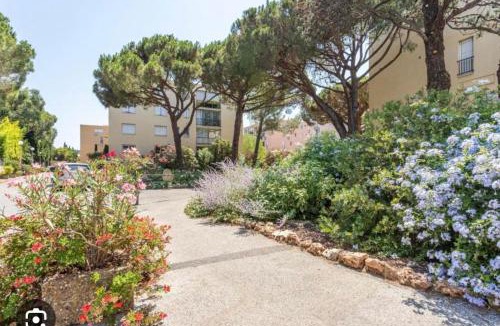 Saint-Tropez City Centre Apartment | L ' EDEN