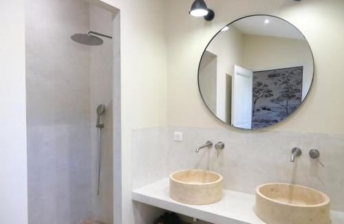 La Roque-sur-Pernes Villa | La Bastide des Plâtrières