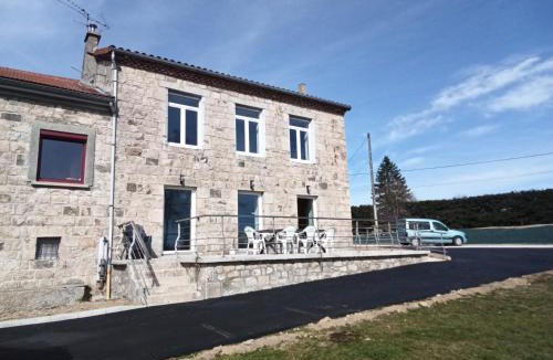 Sainte-Sigolene House | La bonne adresse