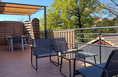 Vallon-Pont-d'Arc Apartment | 🌿 La cascade, gîte 100 m2, village center, in renovated house with 4 gîtes