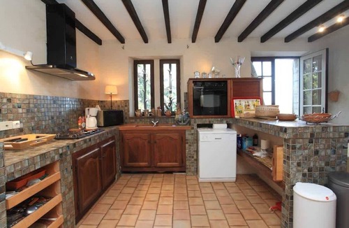 Gordes House | La Familiale - Provencal villa with swimming pool and breathtaking view of Gordes