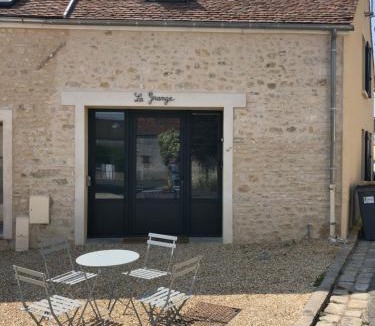 Ury House | La Grange