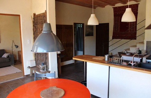 Entrechaux Ski Chalet | La maison basse sous le Chateau