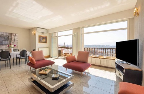 Hotel-de-Ville Apartment | La Maison de Protis by Interhome