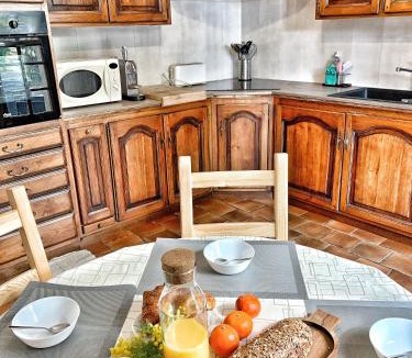 Sanary-sur-Mer House | "La Marjolaine" Villa climatisée à Sanary à deux pas des plages