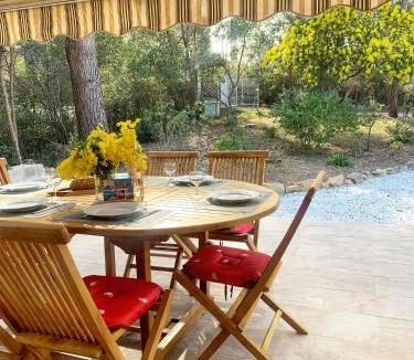 Sanary-sur-Mer House | "La Marjolaine" Villa climatisée à Sanary à deux pas des plages