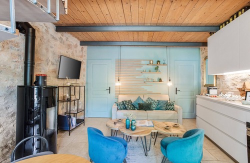 Le Tignet House | La Petite Maison D'emmanuelle
