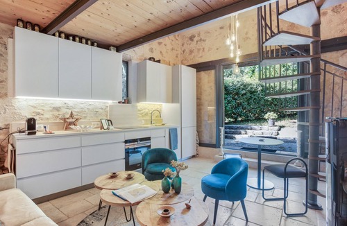 Le Tignet House | La Petite Maison D'emmanuelle