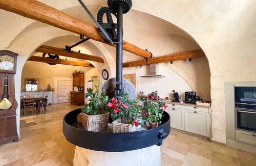 Maussane-les-Alpilles Villa | La Pierre Claire - Two Bedroom Villa, Sleeps 4
