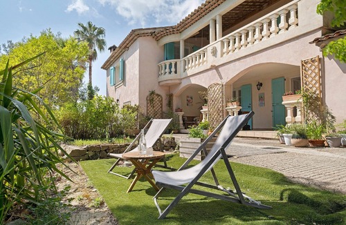 Speracedes House | La rose & le loup, eco-vintage cottage in the Préalpes d'Azur