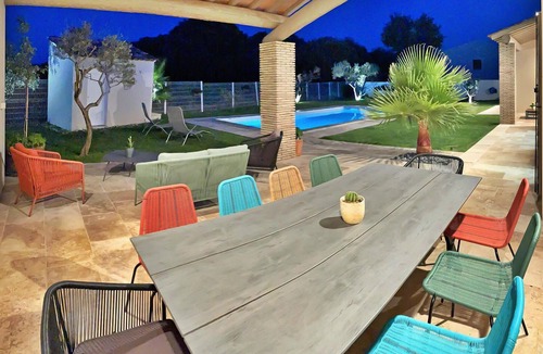 Uchaux House | La Villa Du Mont Ventoux