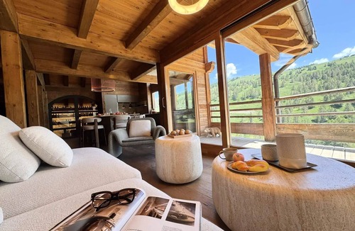 Vars Ski Chalet | LAO – Lodge of Alpine Origin
