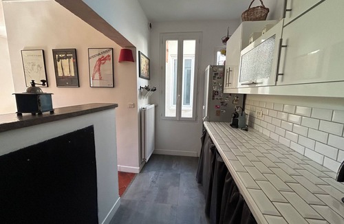 Avignon House | Large, charming house with a tree-lined garden and free parking in Avignon