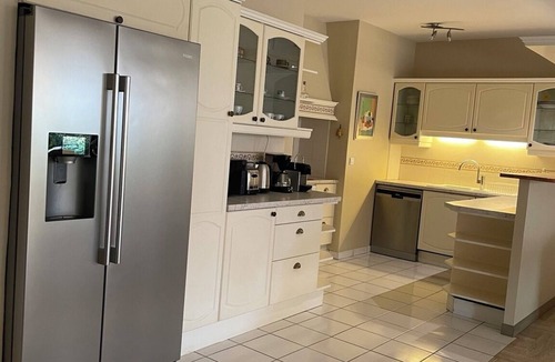 Villeneuve Loubet Beach Apartment | Large family apartment sleeps 8 - Beach, pool, terrace 100m2