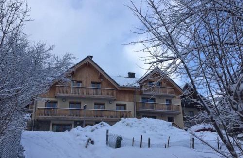 Vaujany Ski Chalet | Large private chalet in Vaujany
