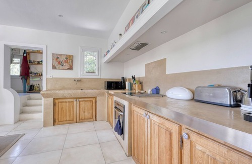 Six-Fours-les-Plages House | Large villa for 2 families - 6 bedrooms - Secure swimming pool - Six-Fours