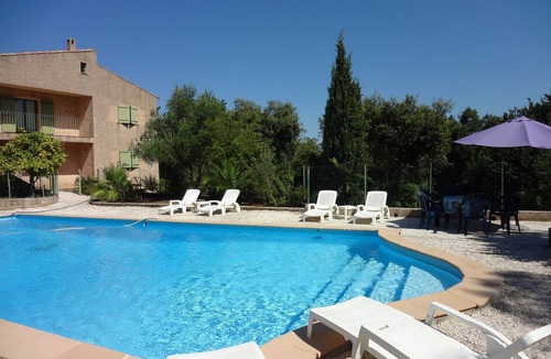Six-Fours-les-Plages Villa | LARGE VILLA 12 PERS. 5 mn from the beaches. LARGE SWIMMING POOL AND 2000m2 LAND.