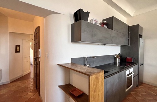 Old Town Apartment | Le Céléste - Appartement Chic Vue Port St-Tropez