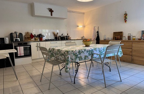 Vauvert House | Le Clos de Posquières, wine-grower's house, pool
